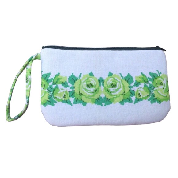 Handmade Handbags - Vintage Fabric Handmade Wristlet Clutch Floral Green Make up Travel Case Bag